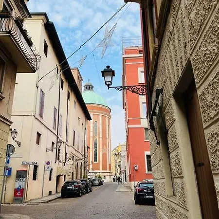I-Homes Luxury Suite Palazzo Arnaldi-Duomo Vicenza Exterior photo